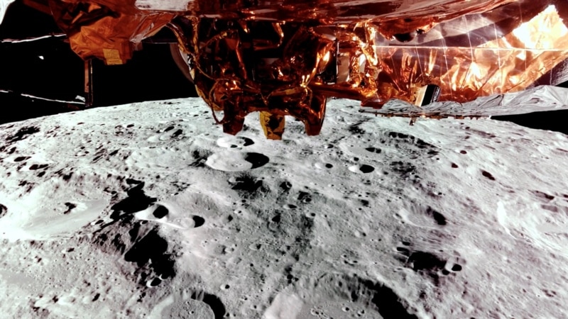 2 lunar landings in a week for NASA's private moon fleet