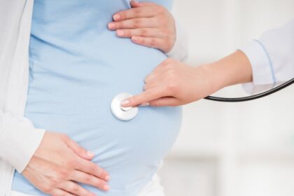 Detroit moms rushed to 'no strings attached' cash aid program tailored to new mothers