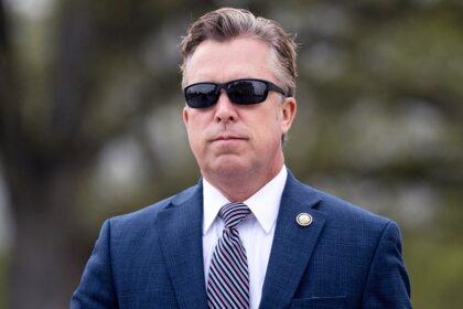 Republican says Muslims dont belong in American society, draws fierce Democratic backlash