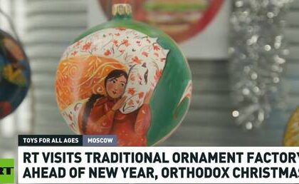 RT explores Russia-s Soviet Christmas ornament revival (VIDEO)