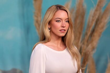 Sydney Sweeney kicks off Stagecoach weekend with duet alongside Bailey Zimmerman as lingerie war heats up