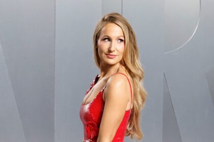 Viral Nikki Glaser clip prompts discussion over whether monogamy is dead