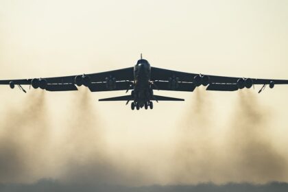 What B-52 bombers bring to Iran fight â and what it means for the war now