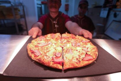 America's best-tasting pizza chain is an old-school favorite, survey finds