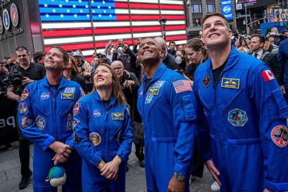 Artemis crew says they wanted to 'connect with humanity,' show what can be done when they put their mind to it