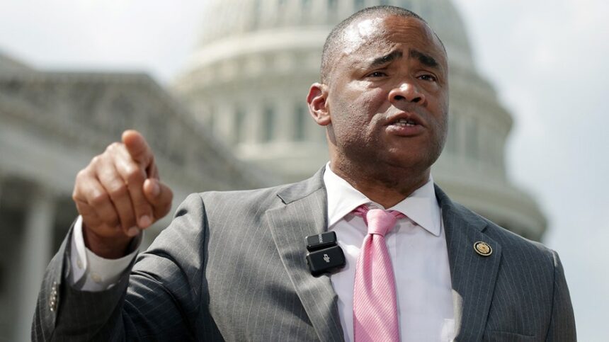 Dems circle the wagons by blaming GOP for their redistricting response ahead of midterms: 'Very desperate'