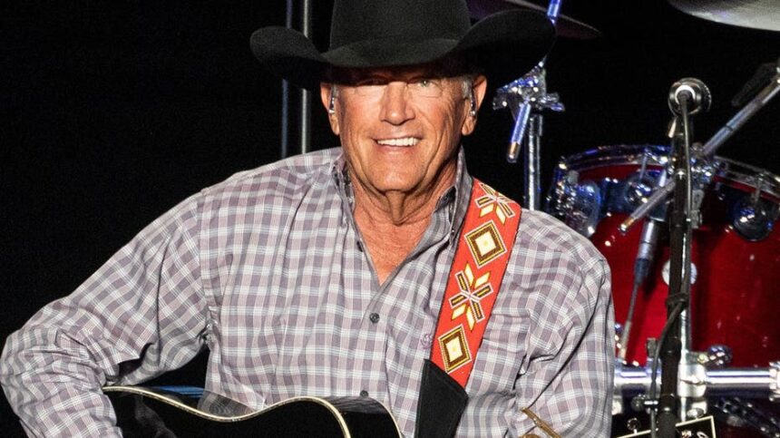 George Strait pulls off incredible career accomplishment with stunning concert