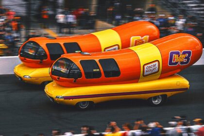 Hot Diggity Dog! How to Pick the Incomparable Wienie 500