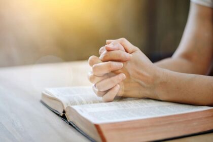 Just 5 minutes of prayer could have surprising health benefits, study finds