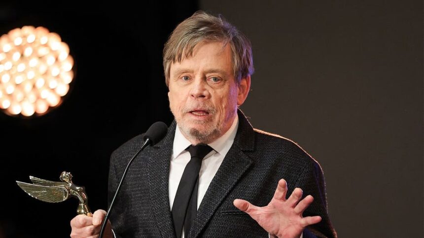 Mark Hamill posts photo depicting dead Trump just days after assassination attempt