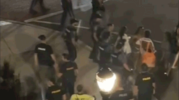 Rowdy teen takeover hits popular beach hot spot with wave of arrests, assaults, emergency curfew: video