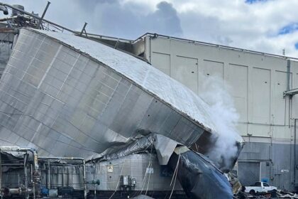 Washington paper mill chemical tank implodes, killing at least 1 and leaving 9 missing