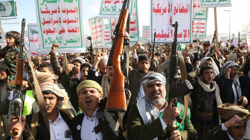 Expert warns of 'general escalation' of fighting if Houthis resume Red Sea campaign