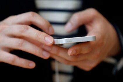 How to stop scam texts from targeting aging parents