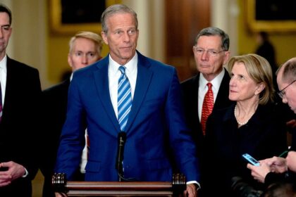 Reporter's Notebook: Senate Republicans brace for tough lunch with Trump amid legislative clashes