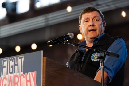 After Platner implosion, Maine Democrats rush toward new Senate nominee despite fresh warning signs