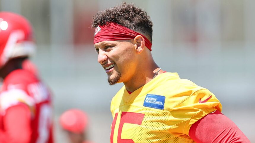 Chiefs Star QB Patrick Mahomes Cleared For Practice Ahead Of Training Camp