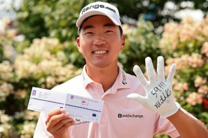 Michael Kim nails dramatic birdie on the 18th to make PGA Tour scoring history at 3M Open