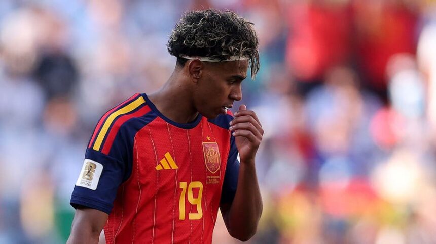 Robert Lewandowski Explains Why Lamine Yamal Did Not Perform His Best With Spain