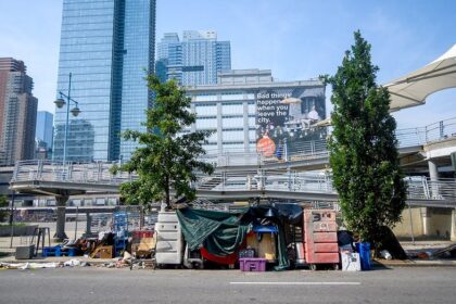 SEE IT: Massive NYC homeless encampment fuels backlash against Mamdani