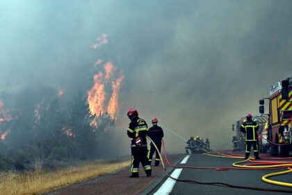 Wildfires displace more than 250,000 in France, threaten famed wine region