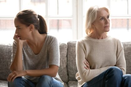 5 reasons more Americans are cutting off their own parents, according to psychologist
