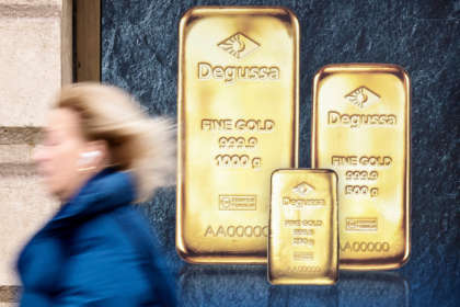 A quiet rush for gold is sweeping the globe â here's why countries are stockpiling it