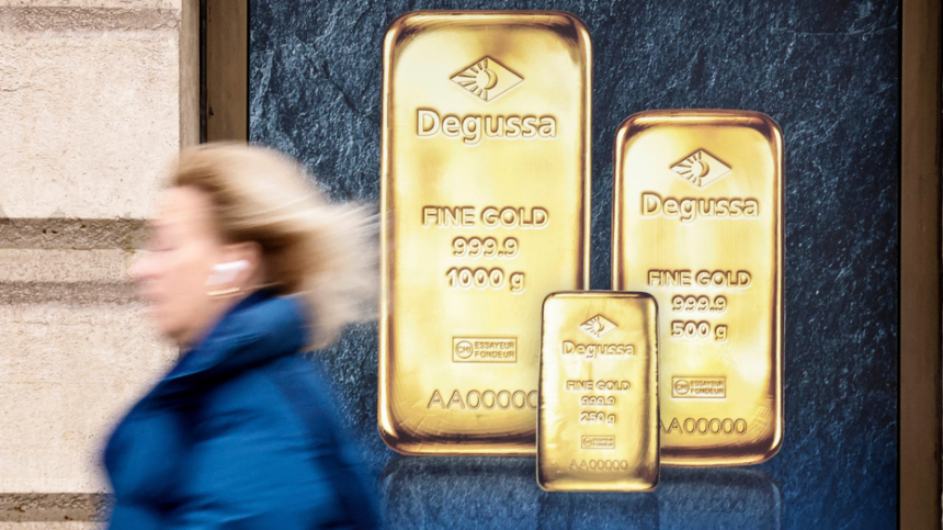 A quiet rush for gold is sweeping the globe â here's why countries are stockpiling it