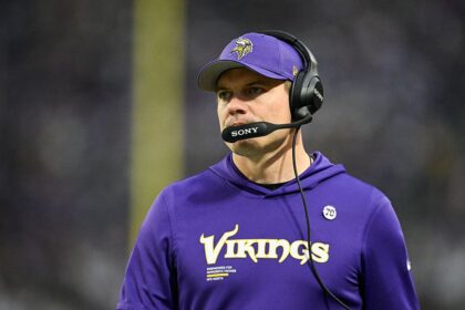 Kevin O'Connell Explains Decision To Start Kyler Murray Over J.J. McCarthy